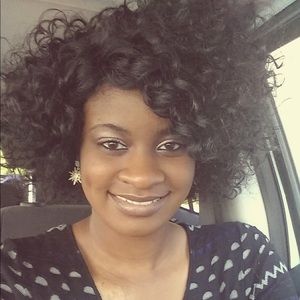 Meet your Posher, Talathia